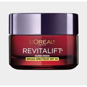 L'Oreal RevitaLift Triple Power Moisturizer With SPF 30 Anti-Aging UV Retinol